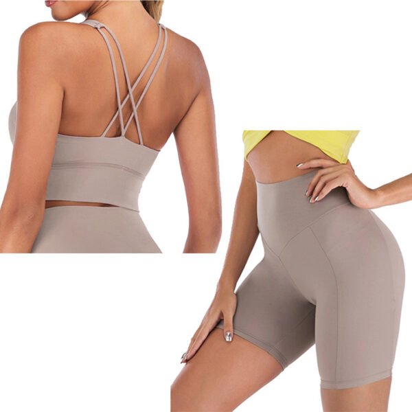 Women's yoga outfit - Image 5