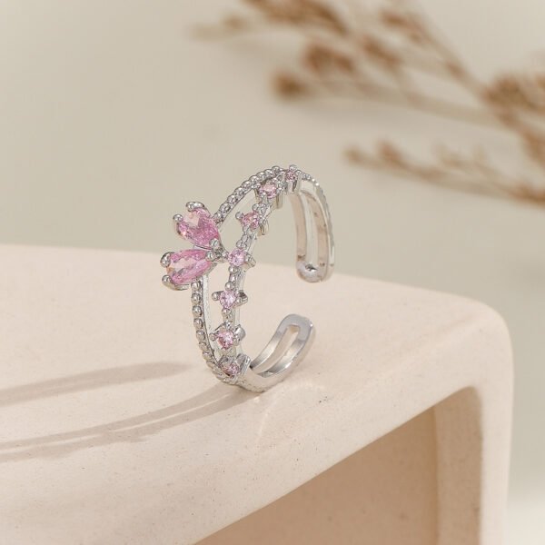 Cold Style Female Light Luxury Minority Ring Female - Image 3