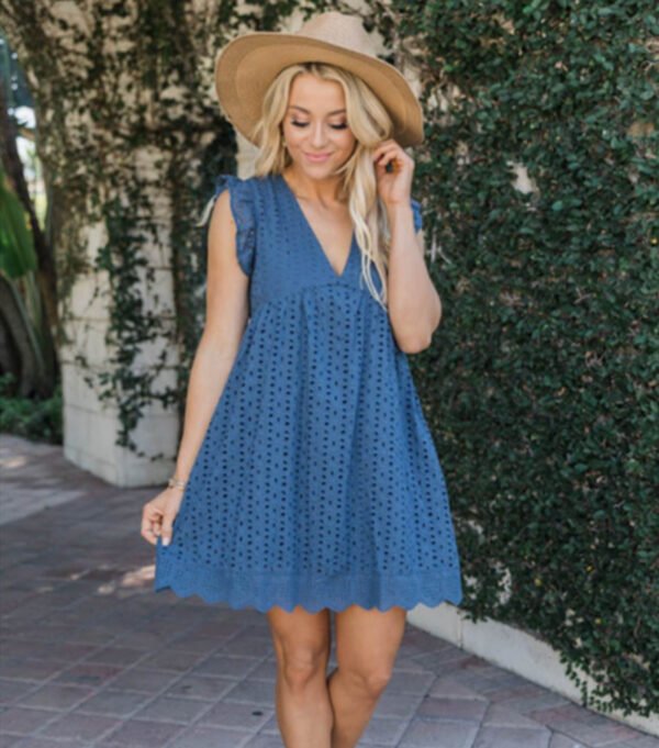 Lace Dresses With Pocket Summer Sleeveless Jacquard Cutout V-Neck Beach Dress - Image 10